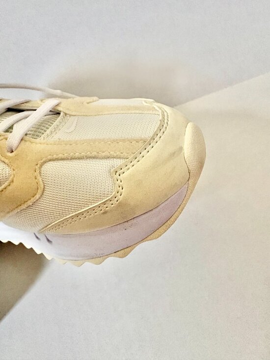 Nike Air Max Dawn main image 4